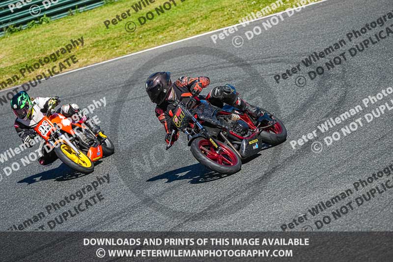enduro digital images;event digital images;eventdigitalimages;mallory park;mallory park photographs;mallory park trackday;mallory park trackday photographs;no limits trackdays;peter wileman photography;racing digital images;trackday digital images;trackday photos